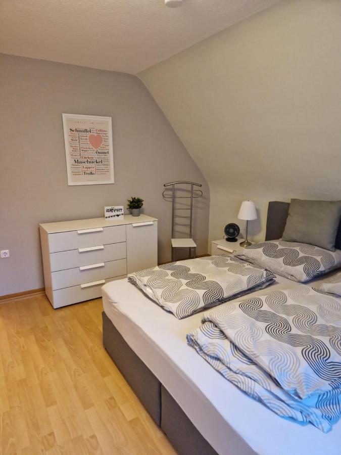 Ruhrpottbude - Private Ferienwohnung Im Herzen Des Ruhrgebiets Bochum Extérieur photo