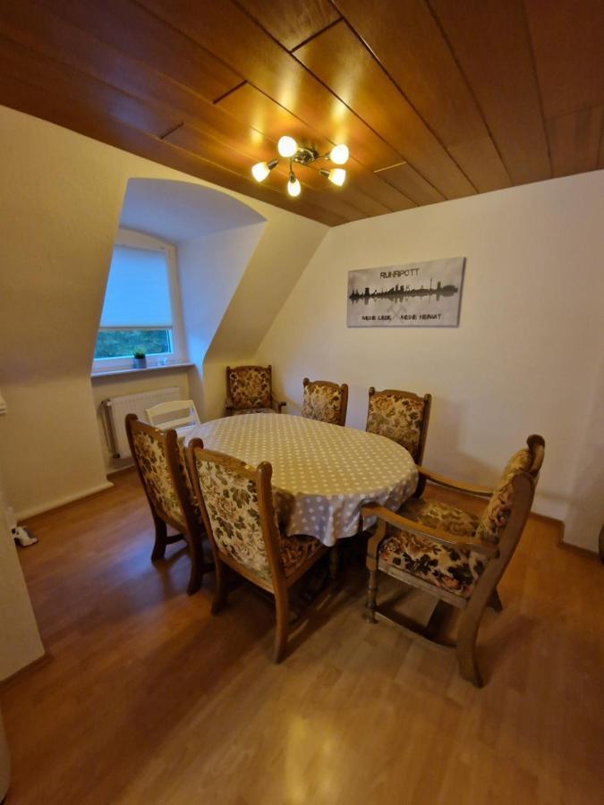 Ruhrpottbude - Private Ferienwohnung Im Herzen Des Ruhrgebiets Bochum Extérieur photo